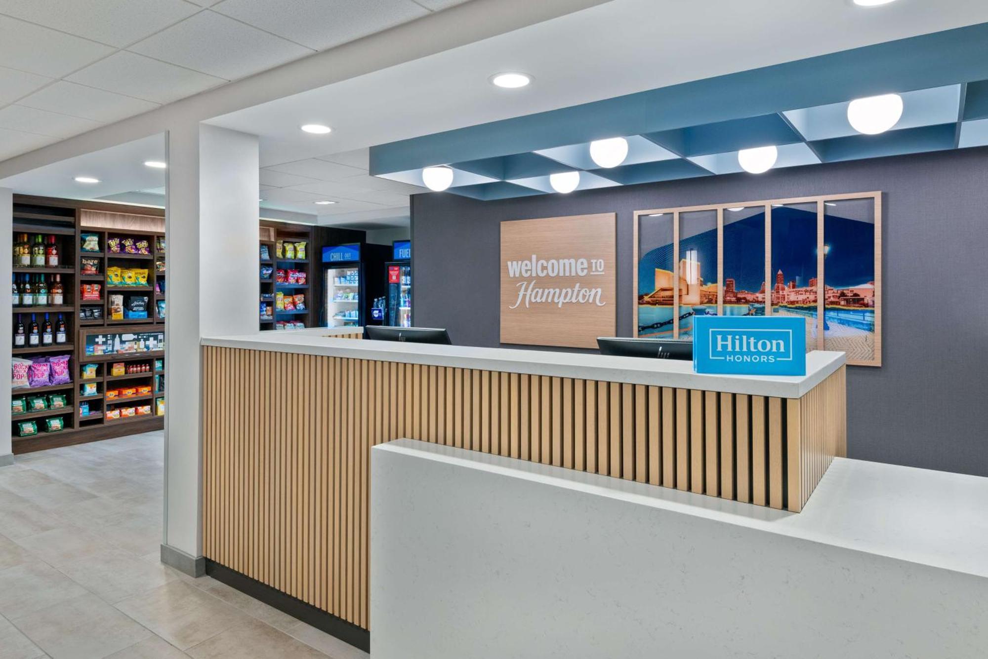 Hampton Inn & Suites Cleveland-ביצ'ווד מראה חיצוני תמונה