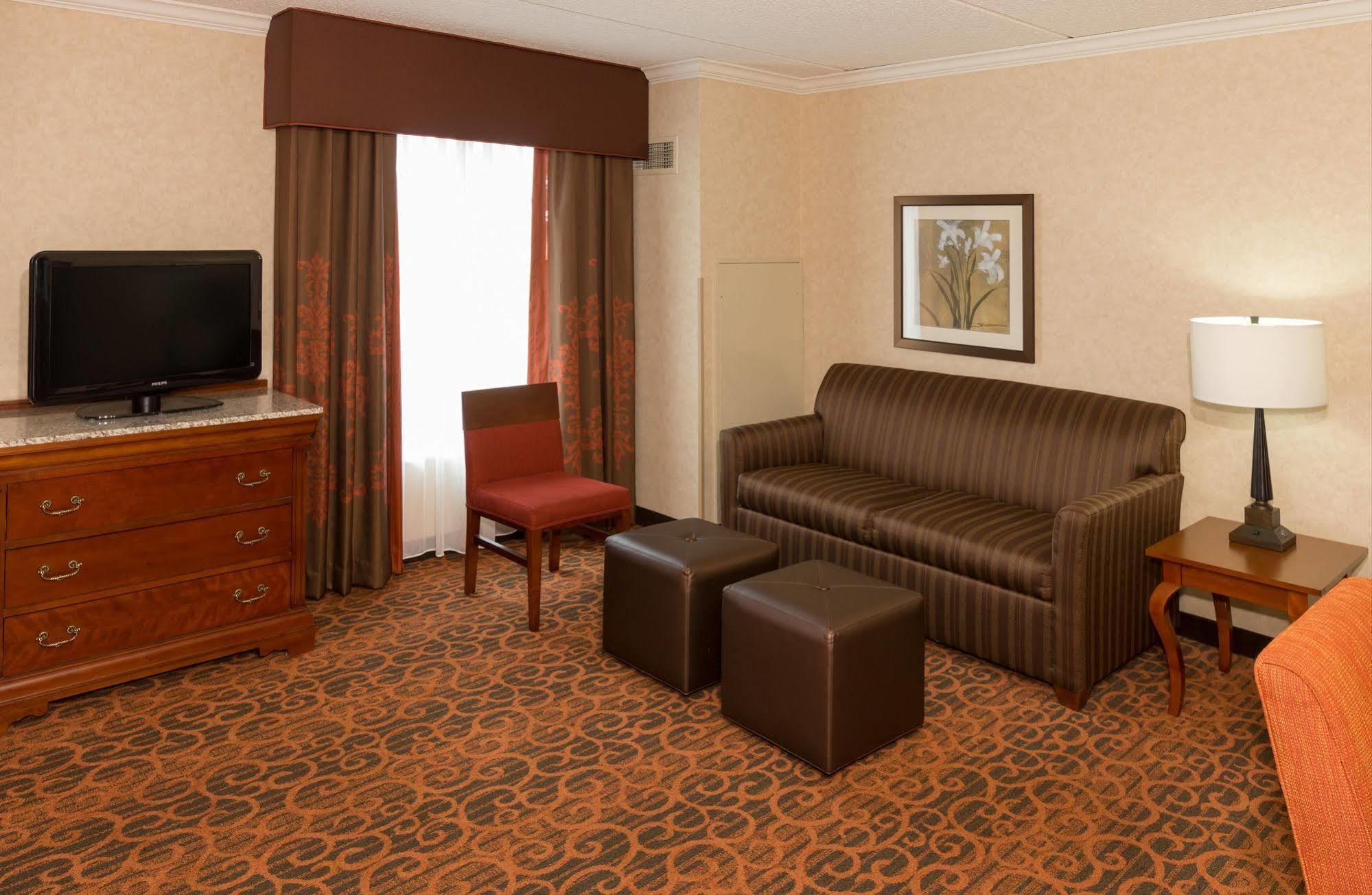 Hampton Inn & Suites Cleveland-ביצ'ווד מראה חיצוני תמונה